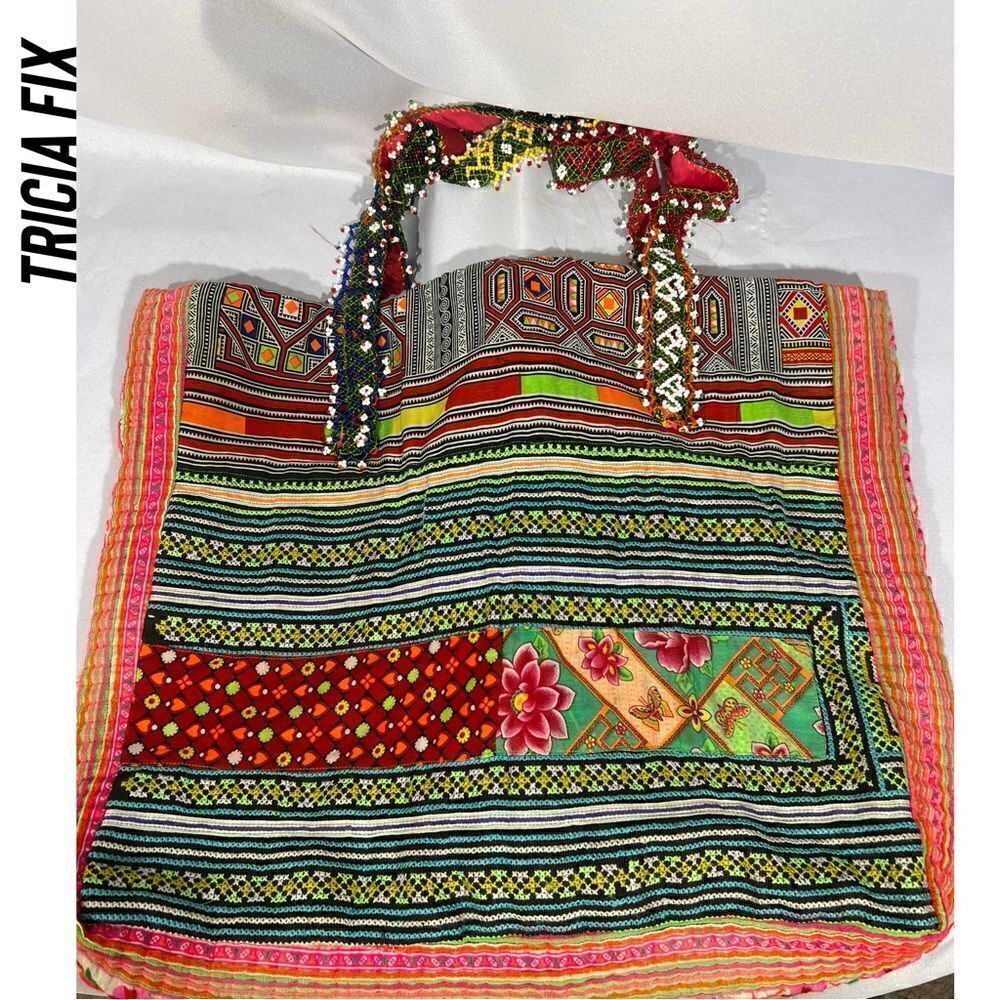 TRICIA FIX PATCHWORK EMBELLISHED TOTE HANDMADE USA NWT OS - Picture 4 of 5